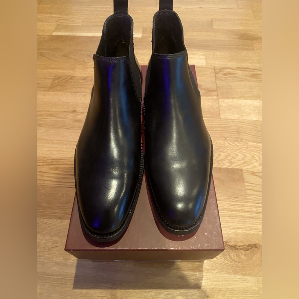 To Boot New York Brighton Chelsea Boots. Made In Italy. Leather. Black. New. 7.5